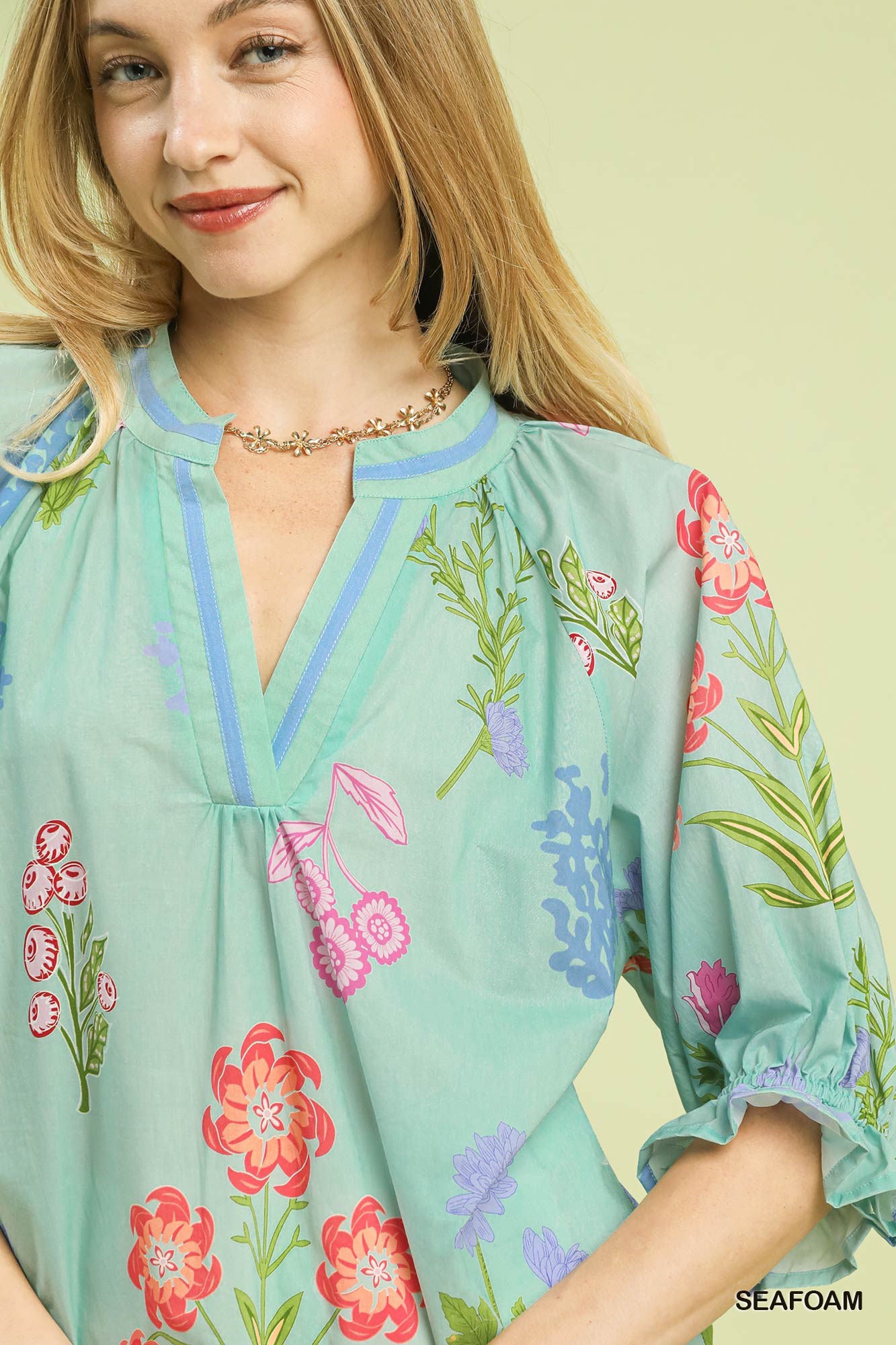 Floral Split Neck Puff Blouse -
