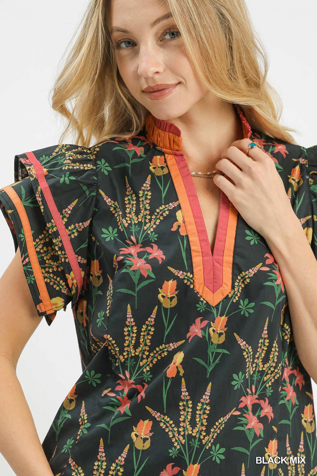 Floral Contrast Trim Flutter Blouse -