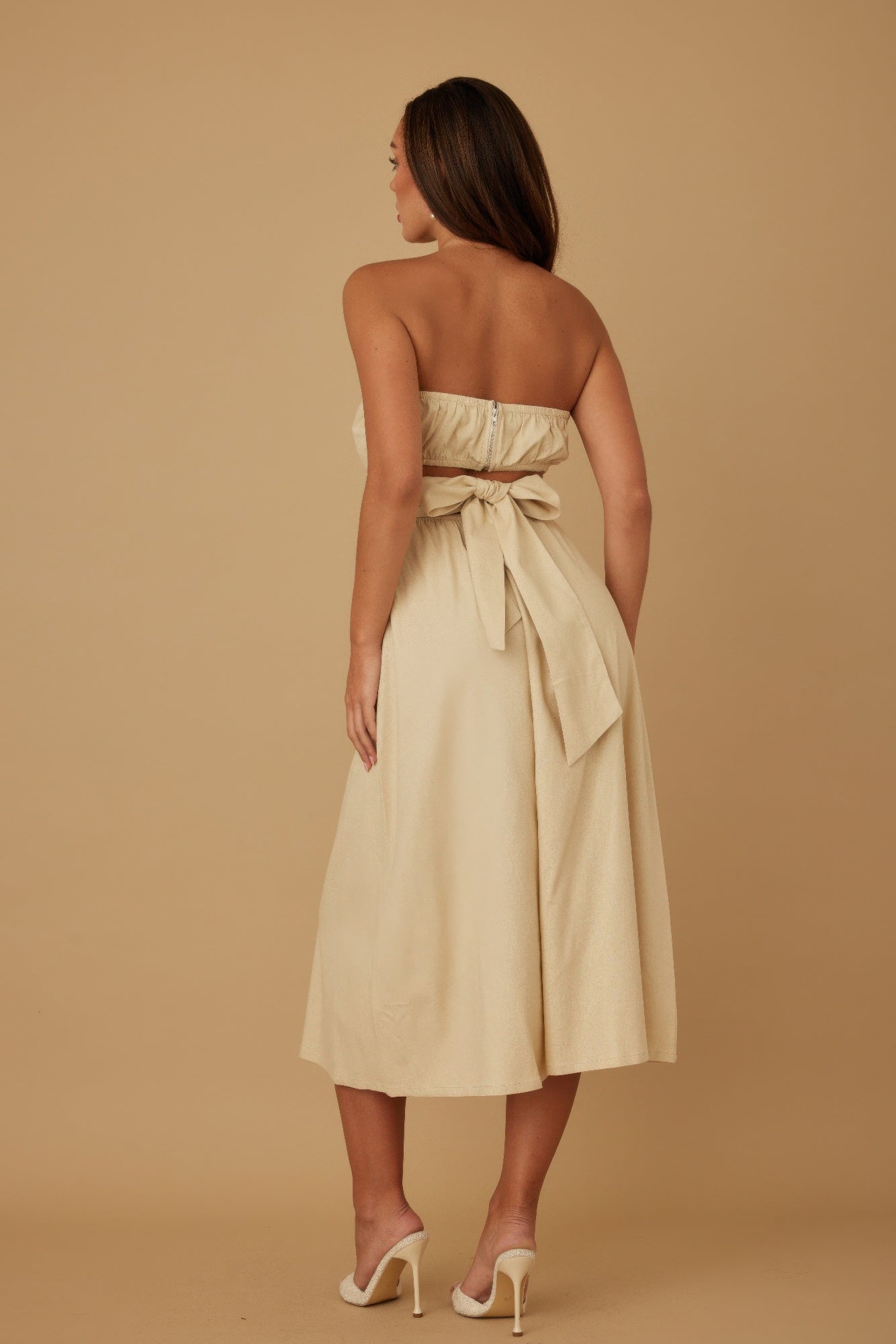 Floral Appliqu?? Strapless Midi Dress -