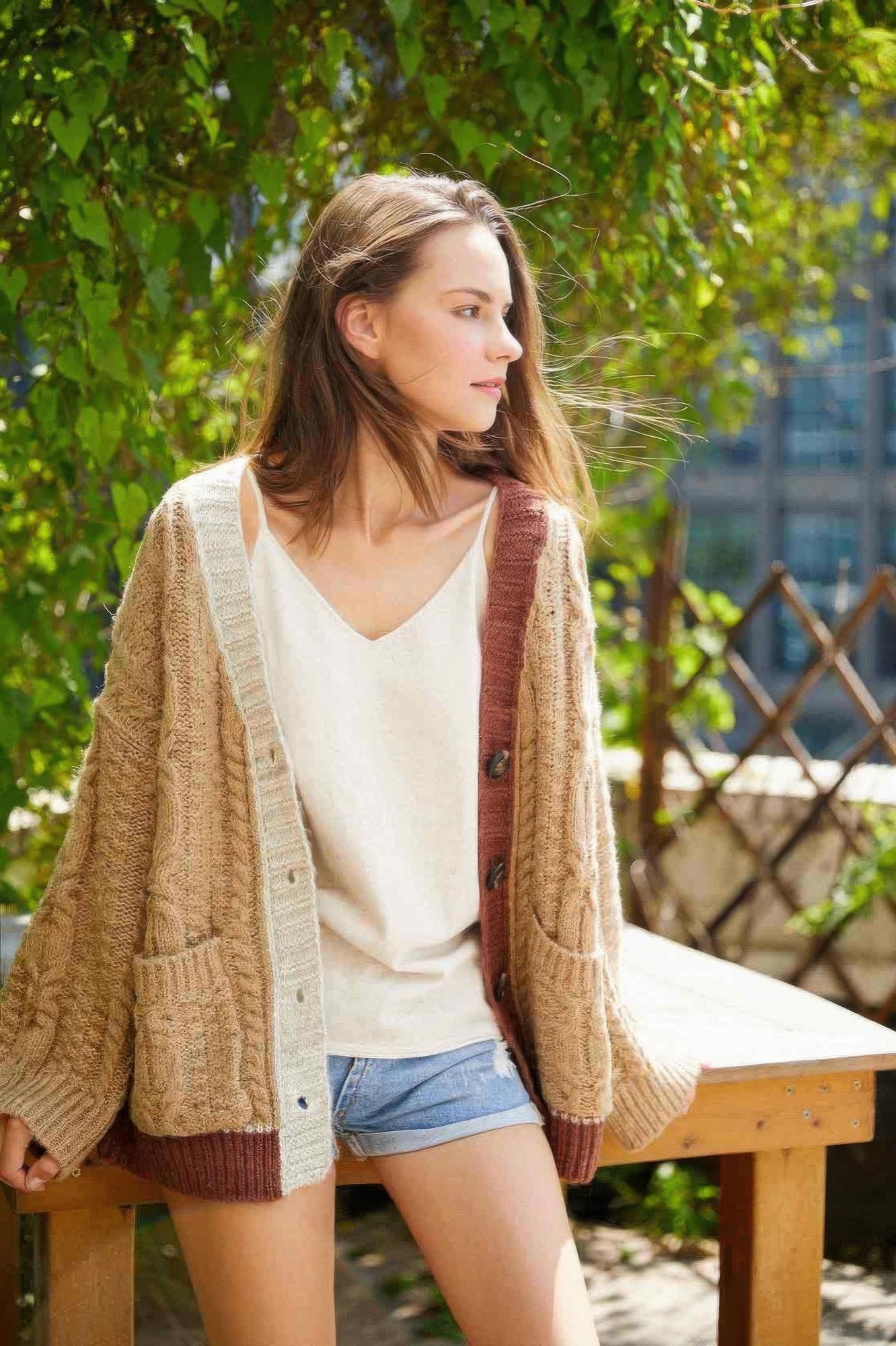 Contrast Trim Knit Cardigan Secondary image