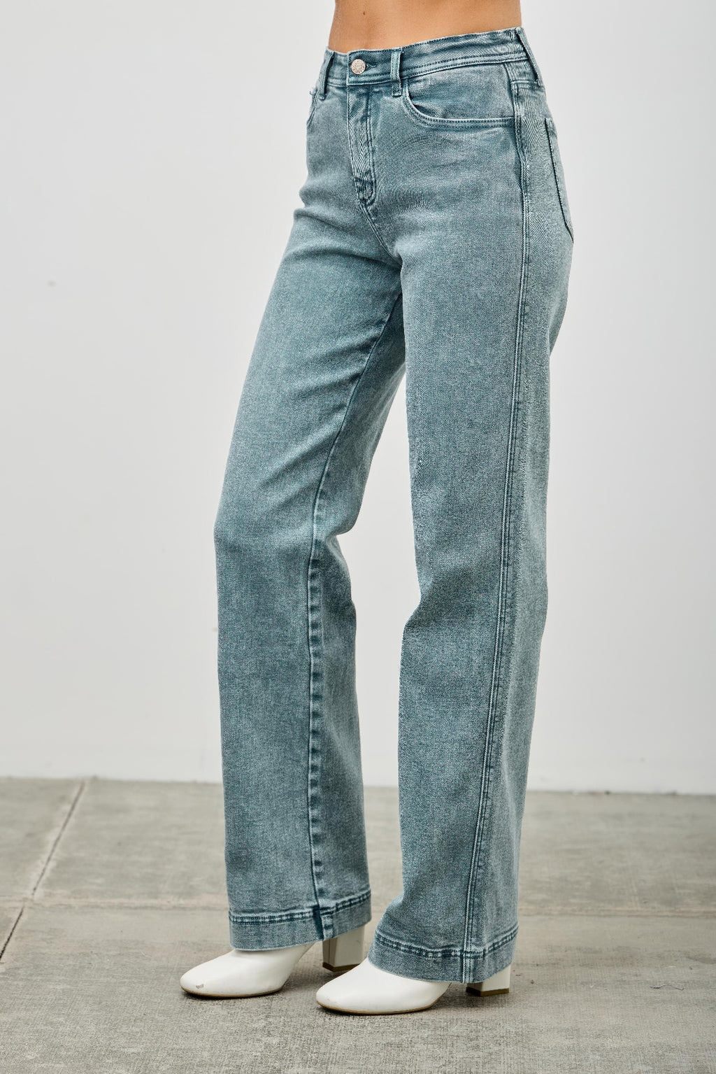 High Rise Faded Straight Leg Jeans -
