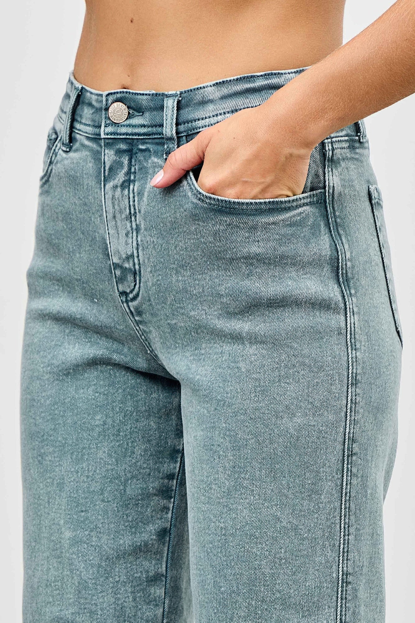 High Rise Faded Straight Leg Jeans -