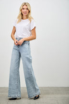 High Rise Classic Wide-Leg Jeans -