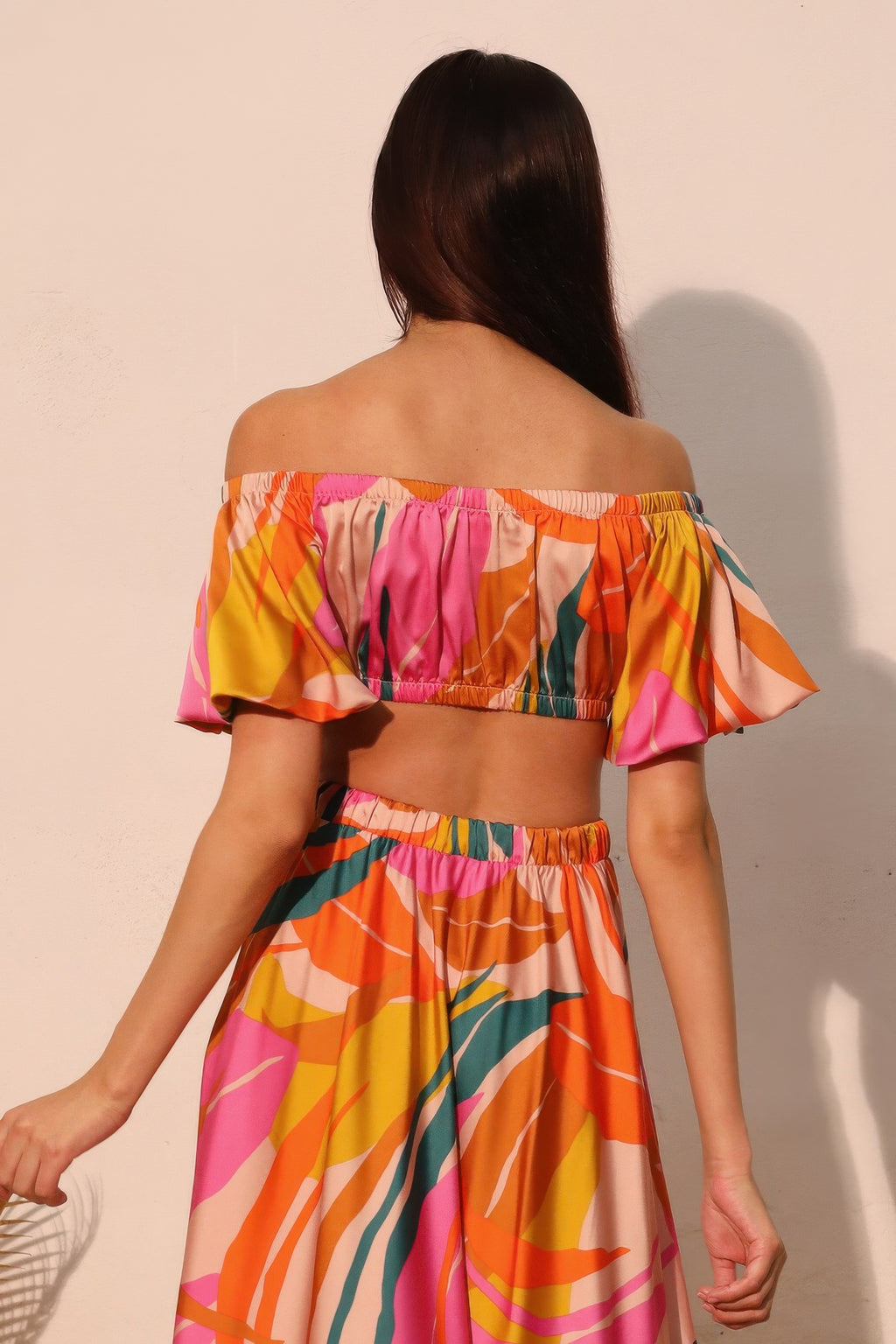 Bubble Sleeve Isla Tropical Crop Top -