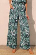 Wide-Leg Pocket Chasing Petals Pants -