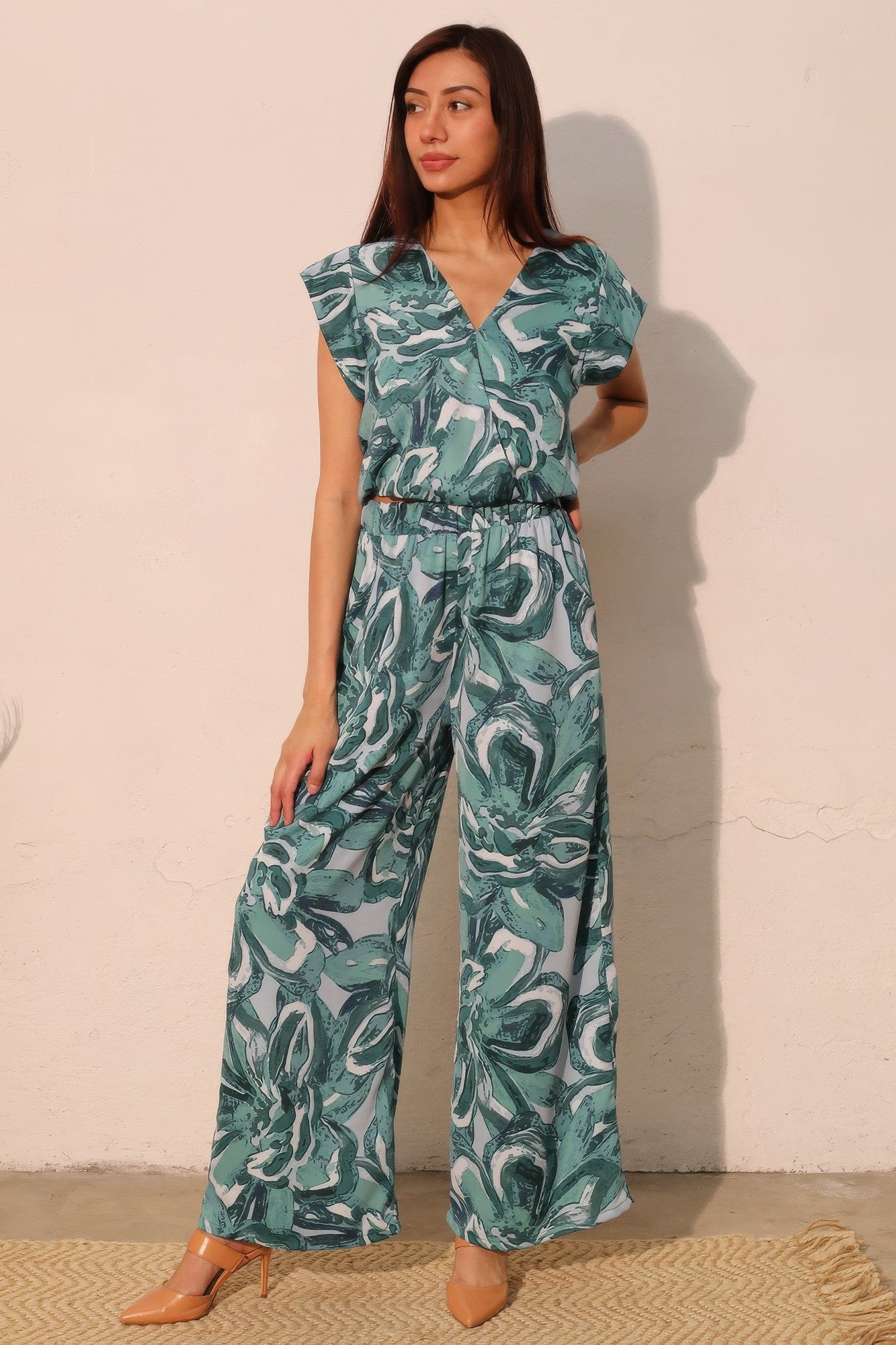 Wide-Leg Pocket Chasing Petals Pants - L Main image