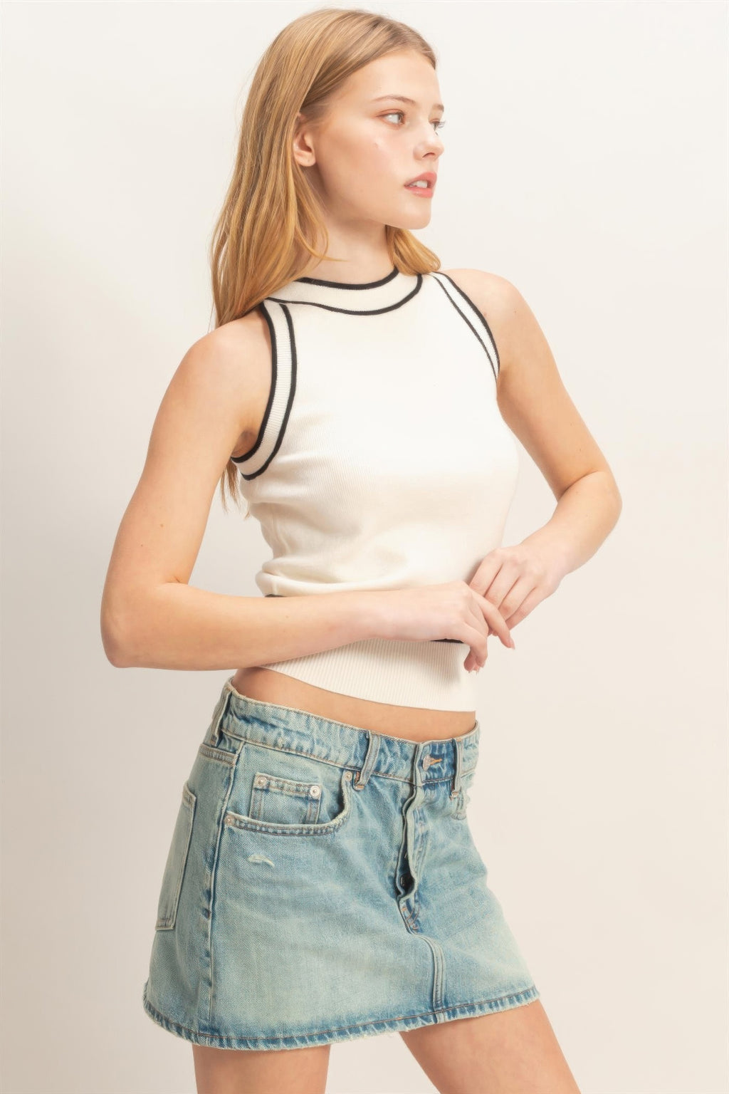 Contrast Trim Knit Tank -