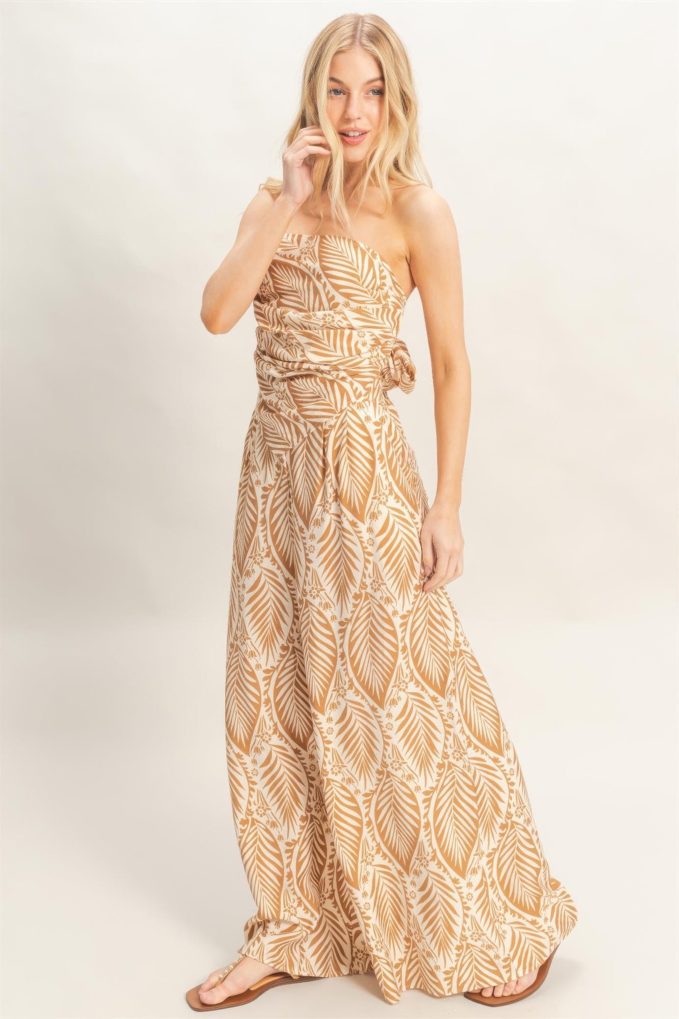 Tropical Print Strapless Pant Set Secondary image