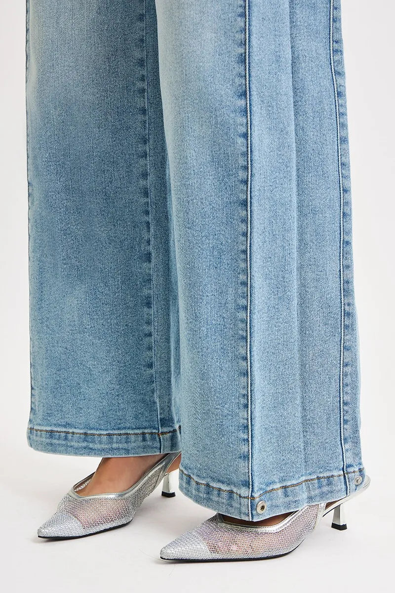Mid Rise Snap Barrel Wide Jeans -