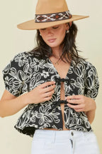 Embroidered Front Closure Cropped Blouse - Black White