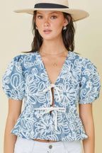 Embroidered Front Closure Cropped Blouse -